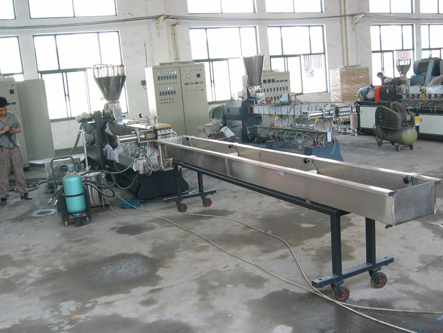 pet granulating machine line with water tank